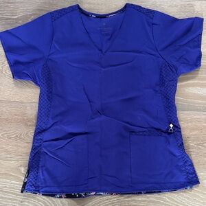 Vera Bradley purple  Short Sleeve scrub top